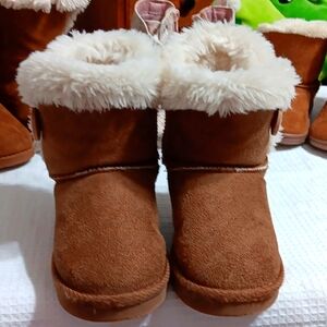 WEE STEP Sherpa faux suede Ankle Boots, sz. 9 youth girls